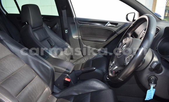 Acheter Occasion Voiture Volkswagen Golf Blanc à Beitbridge, Matabeleland South Acheter Occasion Voiture Volkswagen Golf Blanc à Beitbridge, Matabeleland South