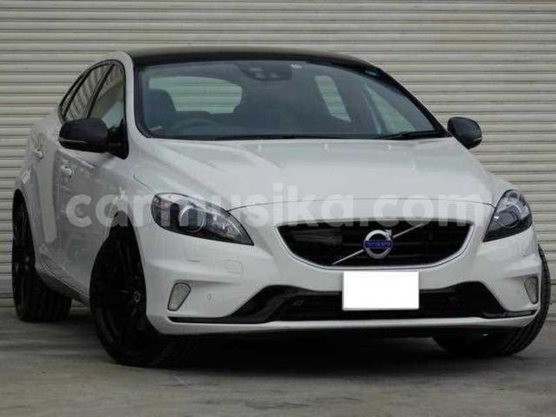 Big with watermark volvo v40 matabeleland south beitbridge 20351