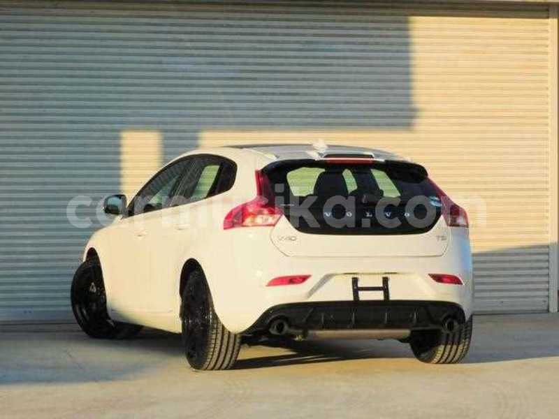 Big with watermark volvo v40 matabeleland south beitbridge 20351