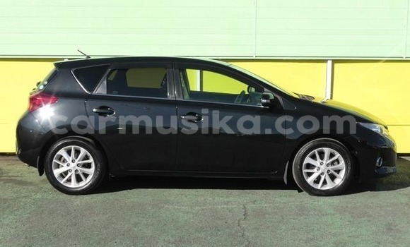 Nunua Ilio tumika Toyota Auris Nyeusi Gari ndani ya Beitbridge nchini Matabeleland Kusini Nunua Ilio tumika Toyota Auris Nyeusi Gari ndani ya Beitbridge nchini Matabeleland Kusini