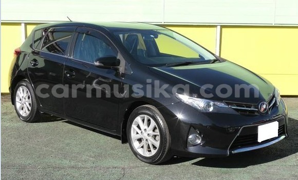 Nunua Ilio tumika Toyota Auris Nyeusi Gari ndani ya Beitbridge nchini Matabeleland Kusini Nunua Ilio tumika Toyota Auris Nyeusi Gari ndani ya Beitbridge nchini Matabeleland Kusini