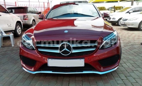 Tenga Tsaru Mercedes-Benz C180 coupe Tsvuku Mota in Beitbridge in Matabeleland South Tenga Tsaru Mercedes-Benz C180 coupe Tsvuku Mota in Beitbridge in Matabeleland South