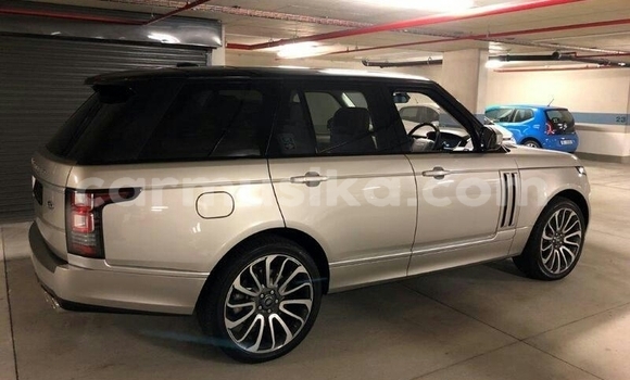 Acheter Occasion Voiture Land Rover Range Rover Vogue Gris à Beitbridge, Matabeleland South Acheter Occasion Voiture Land Rover Range Rover Vogue Gris à Beitbridge, Matabeleland South