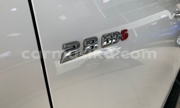 Buy Used Toyota Hilux White Car in Beitbridge in Matabeleland South Buy Used Toyota Hilux White Car in Beitbridge in Matabeleland South