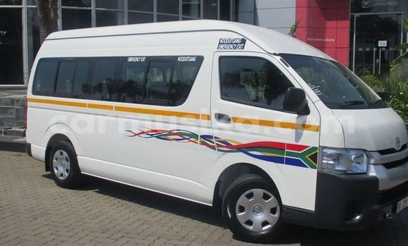 Tenga Tsaru Toyota Hiace Chena Mota in Beitbridge in Matabeleland South Tenga Tsaru Toyota Hiace Chena Mota in Beitbridge in Matabeleland South