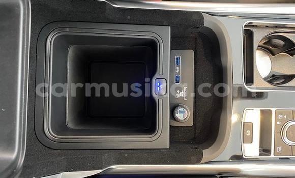 Buy Used Land Rover Range Rover Silver Car in Beitbridge in Matabeleland South Buy Used Land Rover Range Rover Silver Car in Beitbridge in Matabeleland South