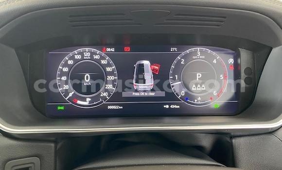 Buy Used Land Rover Range Rover Silver Car in Beitbridge in Matabeleland South Buy Used Land Rover Range Rover Silver Car in Beitbridge in Matabeleland South