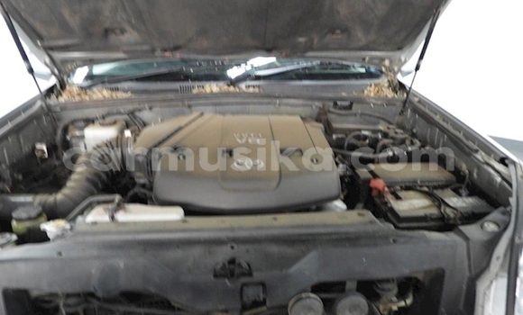 Acheter Occasion Voiture Toyota Land Cruiser Prado Blanc à Beitbridge, Matabeleland South Acheter Occasion Voiture Toyota Land Cruiser Prado Blanc à Beitbridge, Matabeleland South