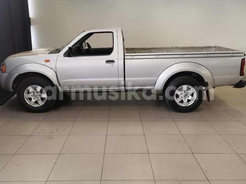 Big with watermark nissan np 300 matabeleland south beitbridge 20395