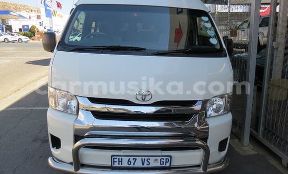 Nunua Ilio tumika Toyota Hiace Nyeupe Gari ndani ya Beitbridge nchini Matabeleland Kusini