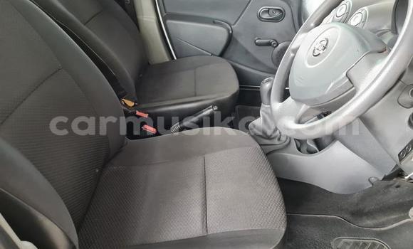 Acheter Occasion Voiture Nissan Pickup Blanc à Beitbridge, Matabeleland South Acheter Occasion Voiture Nissan Pickup Blanc à Beitbridge, Matabeleland South