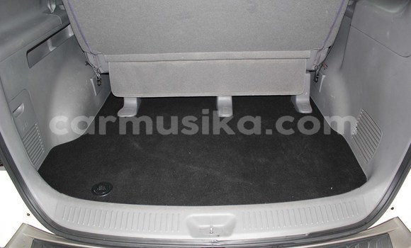 Acheter Occasion Voiture Hyundai H1 Blanc à Beitbridge, Matabeleland South Acheter Occasion Voiture Hyundai H1 Blanc à Beitbridge, Matabeleland South