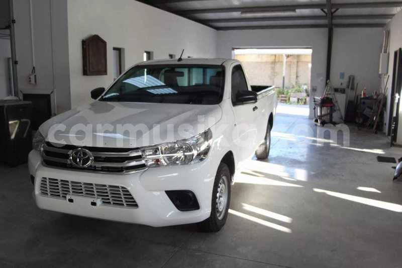 Big with watermark toyota hilux matabeleland south beitbridge 20404