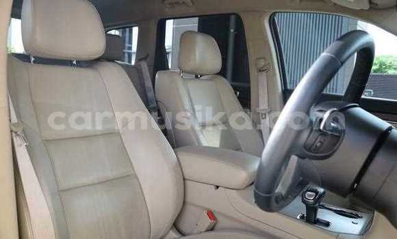 Acheter Occasion Voiture Jeep Grand Cherokee Beige à Beitbridge, Matabeleland South Acheter Occasion Voiture Jeep Grand Cherokee Beige à Beitbridge, Matabeleland South