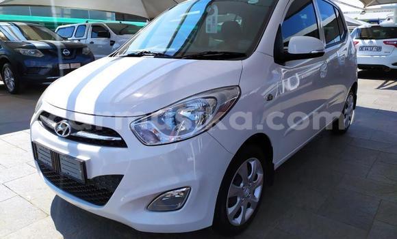 Buy Used Hyundai i30 White Car in Beitbridge in Matabeleland South