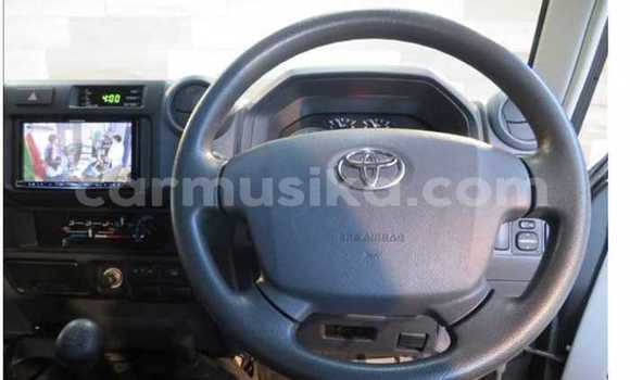 Nunua Ilio tumika Toyota Land Cruiser Prado Kijani Gari ndani ya Beitbridge nchini Matabeleland Kusini Nunua Ilio tumika Toyota Land Cruiser Prado Kijani Gari ndani ya Beitbridge nchini Matabeleland Kusini