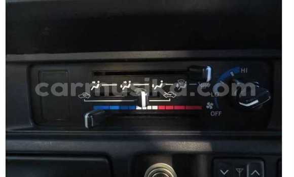 Nunua Ilio tumika Toyota Land Cruiser Prado Kijani Gari ndani ya Beitbridge nchini Matabeleland Kusini Nunua Ilio tumika Toyota Land Cruiser Prado Kijani Gari ndani ya Beitbridge nchini Matabeleland Kusini