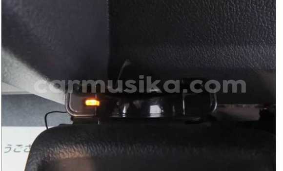 Nunua Ilio tumika Toyota Land Cruiser Prado Kijani Gari ndani ya Beitbridge nchini Matabeleland Kusini Nunua Ilio tumika Toyota Land Cruiser Prado Kijani Gari ndani ya Beitbridge nchini Matabeleland Kusini