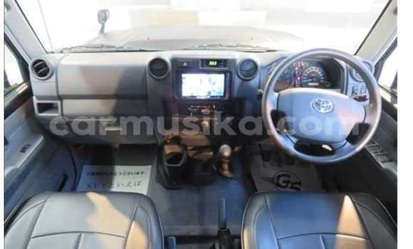 Nunua Ilio tumika Toyota Land Cruiser Prado Kijani Gari ndani ya Beitbridge nchini Matabeleland Kusini Nunua Ilio tumika Toyota Land Cruiser Prado Kijani Gari ndani ya Beitbridge nchini Matabeleland Kusini