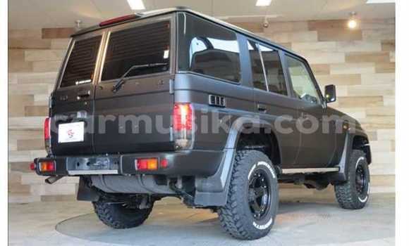 Nunua Ilio tumika Toyota Land Cruiser Prado Kijani Gari ndani ya Beitbridge nchini Matabeleland Kusini Nunua Ilio tumika Toyota Land Cruiser Prado Kijani Gari ndani ya Beitbridge nchini Matabeleland Kusini