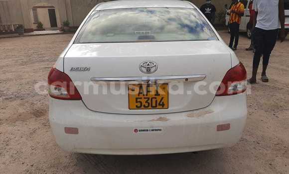 Nunua Mpya Toyota Belta Nyeupe Gari ndani ya Masvingo nchini Masvingo