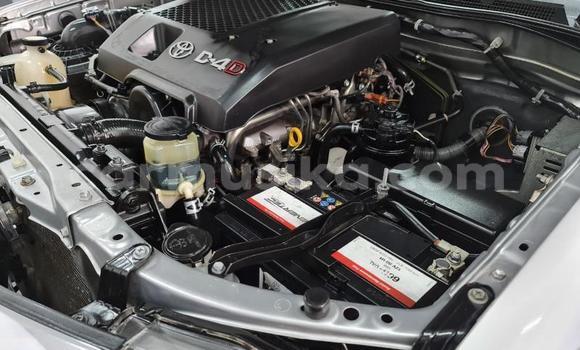 Nunua Ilio tumika Toyota Hilux Fedha Gari ndani ya Beitbridge nchini Matabeleland Kusini Nunua Ilio tumika Toyota Hilux Fedha Gari ndani ya Beitbridge nchini Matabeleland Kusini