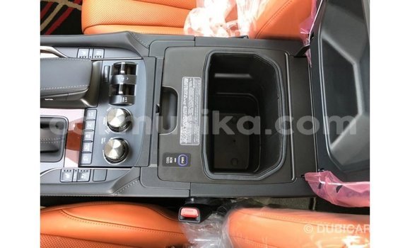 Acheter Import Voiture Lexus LX Blanc à Import - Dubai, Harare Acheter Import Voiture Lexus LX Blanc à Import - Dubai, Harare