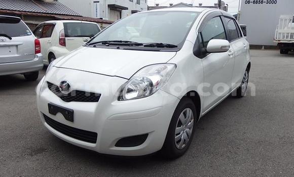 Nunua Ilio tumika Toyota Vitz Nyeupe Gari ndani ya Beitbridge nchini Matabeleland Kusini Nunua Ilio tumika Toyota Vitz Nyeupe Gari ndani ya Beitbridge nchini Matabeleland Kusini