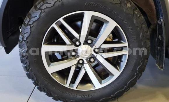 Acheter Occasion Voiture Toyota Fortuner Blanc à Beitbridge, Matabeleland South Acheter Occasion Voiture Toyota Fortuner Blanc à Beitbridge, Matabeleland South