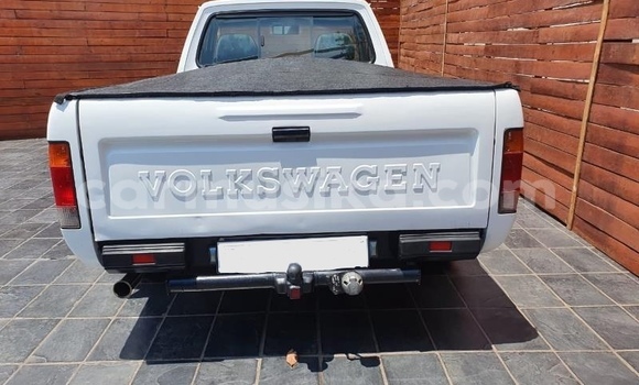 Nunua Ilio tumika Volkswagen Golf Nyeupe Gari ndani ya Beitbridge nchini Matabeleland Kusini Nunua Ilio tumika Volkswagen Golf Nyeupe Gari ndani ya Beitbridge nchini Matabeleland Kusini