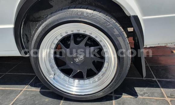 Nunua Ilio tumika Volkswagen Golf Nyeupe Gari ndani ya Beitbridge nchini Matabeleland Kusini Nunua Ilio tumika Volkswagen Golf Nyeupe Gari ndani ya Beitbridge nchini Matabeleland Kusini