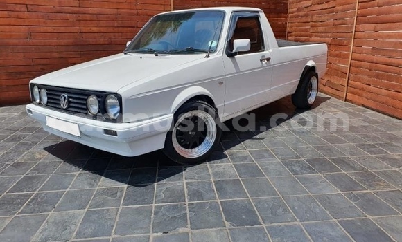 Nunua Ilio tumika Volkswagen Golf Nyeupe Gari ndani ya Beitbridge nchini Matabeleland Kusini Nunua Ilio tumika Volkswagen Golf Nyeupe Gari ndani ya Beitbridge nchini Matabeleland Kusini