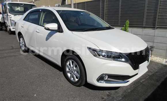 Buy Used Toyota Allion White Car in Beitbridge in Matabeleland South