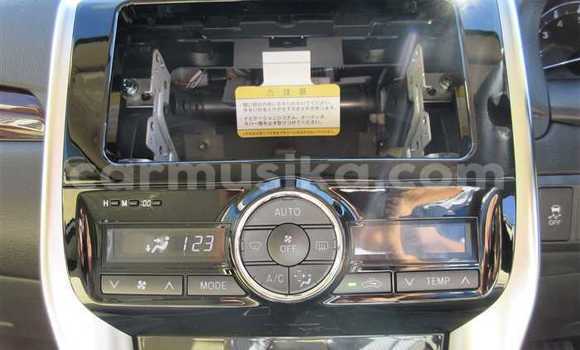 Acheter Occasion Voiture Toyota Allion Blanc à Beitbridge, Matabeleland South Acheter Occasion Voiture Toyota Allion Blanc à Beitbridge, Matabeleland South