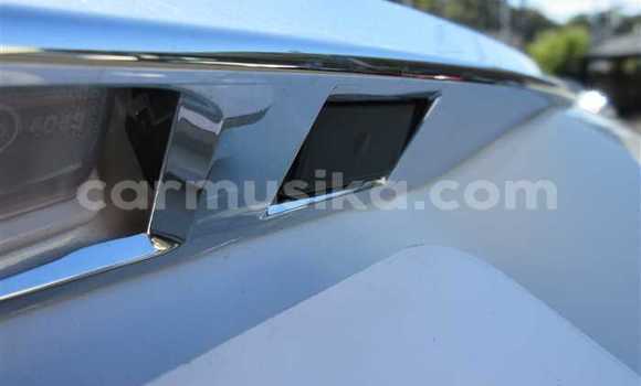 Acheter Occasion Voiture Toyota Allion Blanc à Beitbridge, Matabeleland South Acheter Occasion Voiture Toyota Allion Blanc à Beitbridge, Matabeleland South