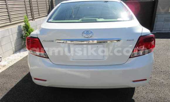 Acheter Occasion Voiture Toyota Allion Blanc à Beitbridge, Matabeleland South Acheter Occasion Voiture Toyota Allion Blanc à Beitbridge, Matabeleland South