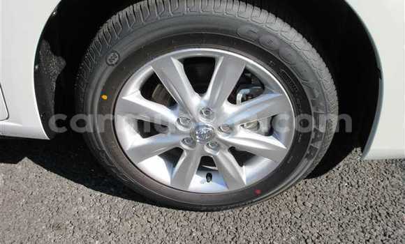 Acheter Occasion Voiture Toyota Allion Blanc à Beitbridge, Matabeleland South Acheter Occasion Voiture Toyota Allion Blanc à Beitbridge, Matabeleland South