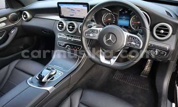 Acheter Occasion Voiture Mercedes-Benz C-Classe Noir à Beitbridge, Matabeleland South Acheter Occasion Voiture Mercedes-Benz C-Classe Noir à Beitbridge, Matabeleland South