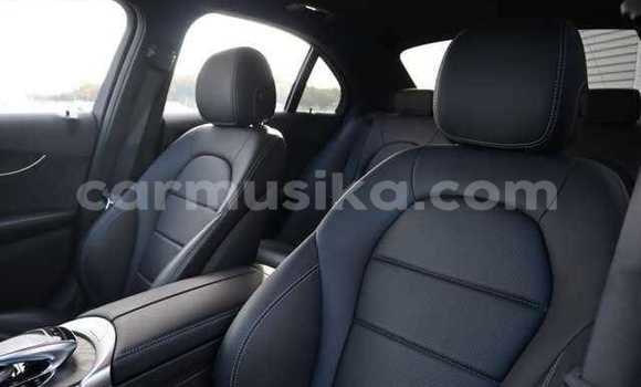 Acheter Occasion Voiture Mercedes-Benz C-Classe Noir à Beitbridge, Matabeleland South Acheter Occasion Voiture Mercedes-Benz C-Classe Noir à Beitbridge, Matabeleland South