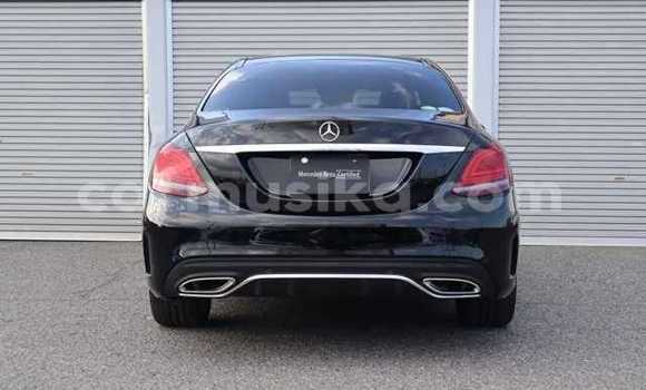 Acheter Occasion Voiture Mercedes-Benz C-Classe Noir à Beitbridge, Matabeleland South Acheter Occasion Voiture Mercedes-Benz C-Classe Noir à Beitbridge, Matabeleland South