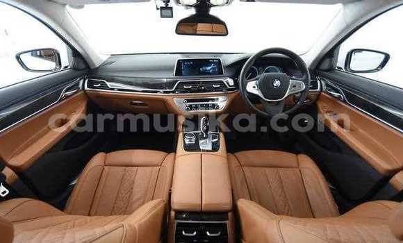 Acheter Occasion Voiture BMW 7-Series Blanc à Beitbridge, Matabeleland South Acheter Occasion Voiture BMW 7-Series Blanc à Beitbridge, Matabeleland South