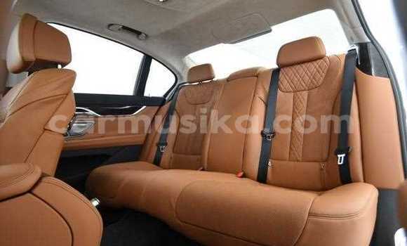 Acheter Occasion Voiture BMW 7-Series Blanc à Beitbridge, Matabeleland South Acheter Occasion Voiture BMW 7-Series Blanc à Beitbridge, Matabeleland South