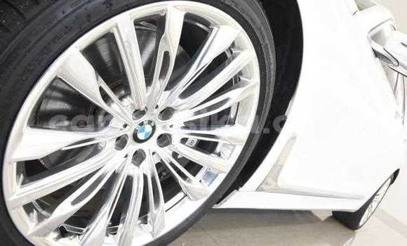 Acheter Occasion Voiture BMW 7-Series Blanc à Beitbridge, Matabeleland South Acheter Occasion Voiture BMW 7-Series Blanc à Beitbridge, Matabeleland South