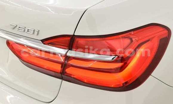 Acheter Occasion Voiture BMW 7-Series Blanc à Beitbridge, Matabeleland South Acheter Occasion Voiture BMW 7-Series Blanc à Beitbridge, Matabeleland South