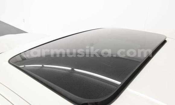 Acheter Occasion Voiture BMW 7-Series Blanc à Beitbridge, Matabeleland South Acheter Occasion Voiture BMW 7-Series Blanc à Beitbridge, Matabeleland South