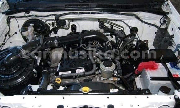 Acheter Occasion Voiture Nissan 100NX Bleu à Beitbridge, Matabeleland South Acheter Occasion Voiture Nissan 100NX Bleu à Beitbridge, Matabeleland South