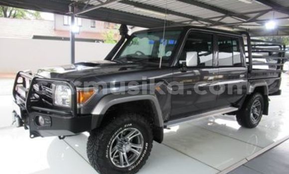 Tenga Tsaru Toyota Land Cruiser Sirivha Mota in Beitbridge in Matabeleland South Tenga Tsaru Toyota Land Cruiser Sirivha Mota in Beitbridge in Matabeleland South