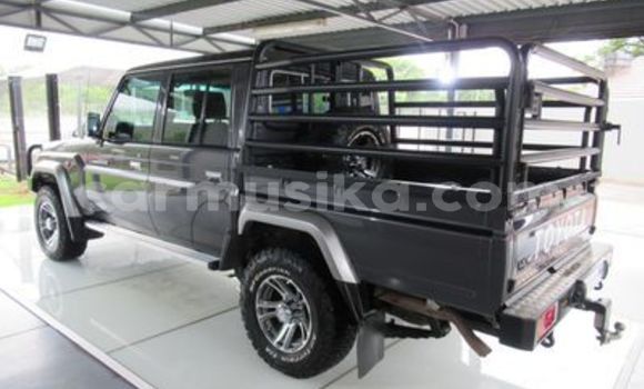 Tenga Tsaru Toyota Land Cruiser Sirivha Mota in Beitbridge in Matabeleland South Tenga Tsaru Toyota Land Cruiser Sirivha Mota in Beitbridge in Matabeleland South