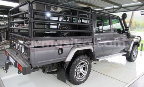 Tenga Tsaru Toyota Land Cruiser Sirivha Mota in Beitbridge in Matabeleland South Tenga Tsaru Toyota Land Cruiser Sirivha Mota in Beitbridge in Matabeleland South