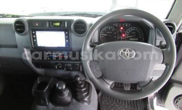 Tenga Tsaru Toyota Land Cruiser Sirivha Mota in Beitbridge in Matabeleland South Tenga Tsaru Toyota Land Cruiser Sirivha Mota in Beitbridge in Matabeleland South